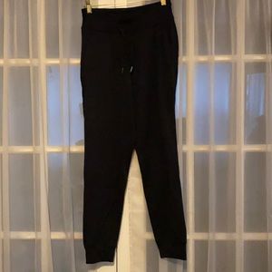 Lululemon ready to rulu joggers